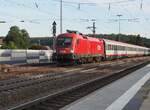 ÖBB 1016 030 mit ÖBB EC in Amstetten am 02.10.2021.