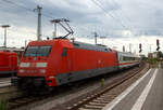 Die 101 133-7 (91 80 6101 133-7 D-DB) der DB Fernverkehr AG schiebt am 31.05.2022, den IC 2213 (Ostseebad Binz - Hamburg - Köln Messe/Deutz - Mainz – Stuttgart), vom Hbf Münster