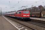 DB: Bald sind die mit Lokomotiven der BR 111 gef�hrten RB Basel Badischer Bahnhof - Offbenburg Geschichte.