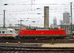   Frankfurt am Main Hauptbahnhof den 30.12.2017:   Von Gleis 11 verlässt der EC 219 nach Graz Hbf (via Heidelberg, Stuttgart, Ulm, Günzburg, Salzburg, Werfen und Bischofshofen), geführt
