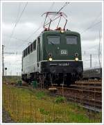 Frontansicht:     Die 141 228-7, ex E 41 228, am 28.04.2013 beim Eisenbahnmuseum Darmstadt-Kranichstein, sie ist eine Dauerleihgabe der DB-Regio AG ans Museum.