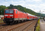   Die 143 263 (91 80 6143 263-2 D-DB), ex DR 243 263-1) der DB Regio fährt am 30.07.2017, mit der RB 27  Rhein-Erft-Bahn , von Linz/Rhein nach Köln Hbf.