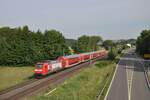 146 127  Marienhafe  ist am 15.06.2021 mit ihrer RB22 nach Frankfurt Hbf unterwegs und verlässt dabei den Ort Oberbrechen. Am nächsten Tag wurde die Lok für fast 2 Monate in Frankfurt abgestellt, da man wohl keine Werbung für den Norden machen wollte... :-D