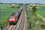 152 085-7 mit Kesselwagenzug in Neu-Ulm Pfuhl am 07.05.2009.