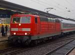 Mit Zehnmen�tiger Versp�tung f�hrt um 9:17 bei Regen die 181 204-9 mit dem IC 133  Ostfriesland  (Luxembourg - Trier - Koblenz - K�ln - Norddeich Mole) in den Hbf Trier ein.