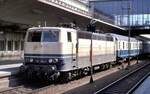 181 216-0 mit D-Zug in Heidelberg am 17.04.1982.