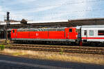 Es war einmal, oder als es noch den IC 134 „Ostfriesland“ gab. 
Die 181 209-8 (91 80 6181 209-8 D-DB) der DB Fernverkehr AG übernimmt nun am 17 Juni 2013 im Hauptbahnhof Koblenz den IC 134 „Ostfriesland“ von Norddeich Mole über Emden, Münster, Oberhausen, Düsseldorf, Köln, Koblenz, Trier und Wasserbillig nach Luxembourg. Da im Hauptbahnhof Koblenz eh ein Richtungswechsel stattfand übernahmen die Zweisystemlokomotiven (15 kV 16,7 Hz und 25 kV 50 Hz Wechselstromsystem) der DB-Baureihe 181.2 für den grenzüberschreitenden Verkehr nach Luxemburg, die IC nach Luxemburg in Koblenz und zogen diese entlang der Mosel über Trier bis zum Ziel Luxemburg.

Die Lok wurde 1974 von der Friedrich Krupp AG in Essen unter der Fabriknummer 5275 gebaut, der elektrische Teil wurde AEG (Allgemeine Elektricitäts-Gesellschaft, Berlin) unter der Fabriknummer 8846 geliefert. Sie hatte die Zulassung für Deutschland / Frankreich / Luxemburg. Ab dem 25.01.2017 war sie kurz im SSM Hamm (Stillstandsmanagement) abgestellt, am 28.06.2017 wurde sie bei der Bender Rohstoff-Recycling e. K. in Leverkusen-Opladen leider zerlegt.