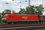   Die 185 281-3 der DB Schenker Rail Deutschland AG mit einem gem.