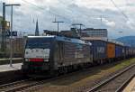 Die 189 091-2 (Siemens ES 64 F4 - 991) der ERS Railways (eine MRCE Dispolok) f�hrt am 13.04.2013 mit einem Containerzug durch den Hbf Koblenz in Richtung K�ln.