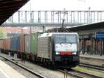 189 934  ES 64 F4-034 mit Containerzug in Ulm am 15.09.2010.