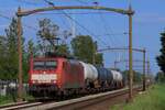 Sechs Kesselwagen wurde am 5 Juni 2024 von 189 084 bei Hulten gezogen.