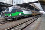 ELL 193 276 steht in RegioJet-Dienst und ist am 2 Jänner 2017 in Praha hl.n.