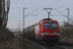 DBC 193 338 zieht ein Kesselwagenzug durch Kaarst am 21 Februar 2025.