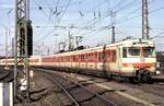 420 804-7 und ein weiterer 420 als S 5 in Bietigheim am 17.04.1982.