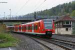 DB BR 425: Regionalbahn mit 425 807-5 nach Rottweil bei der Einfahrt in den Hbf Horb am 25.