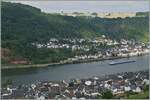 Ein  Hamster  der BR 442 ist an der Mosel bei Kattens unterwegs.