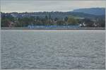 Nach der Weiterfahrt in Lindau konnte auf dem Seedamm ein Go Ahead Zug bestehend aus zwei ET 4 (BR 428) fotografiert werden. 

15. Sept. 2022