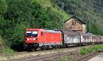 DB 187 117-7 REV/FKR X/01.02.17, Verl/RMR9/20.12.24 mit G�terzug in Kaub.