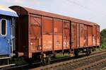D-NESA 27 80 1501 015-2, Gattung Gbs255, gedeckter G�terwagen als Ger�tewagen.