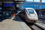 Einer der wenigen deutschen ICE´s die noch Schweiz gelassen worden sind, ein dreizehnteiliger (374 m langer) ICE 4 der BR 412.0, erreicht am 11 September 2023, als ICE 70 von Chur via Basel SBB