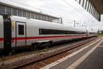 Der erste Klasse-Wagen (Triebwagen / „Powercar“), 93 80 1412 081-1 D-DB   (der Gattung Apmz 1412.0) als Wagen Nr.