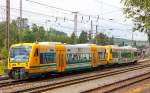   Zwei gekuppelte, von der HLB (Hessische Landesbahn) angemietete, Stadler RegioShuttle RS 1 (BR 650) der Ostdeutsche Eisenbahn GmbH, fahren am 18.06.2015, als DreiLänderBahn RB 93  Rothaarbahn 