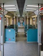   Innenraum von einem elektrischer S-Bahn Triebzug der Baureihe 481/482 der S-Bahn Berlin in Berlin am 26.09.2014.
