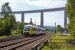   Der VT 256 ein Alstom Coradia LINT 41 der HLB (Hessische Landesbahn) fährt am 23.08.2015, als RB 95  Sieg-Dill.Bahn  Au/Sieg - Siegen, von Eiserfeld weiter in Richtung Siegen.