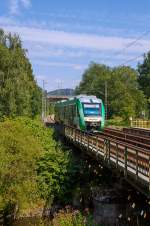   Der VT 255 (95 80 0648 155-9 D-HEB / 95 80 0648 655-8 D-HEB) ein Alstom Coradia LINT 41 der HLB (Hessische Landesbahn), ex VT 255 der vectus (noch in vetus Farbgebung) , fährt am 23.08.2015,
