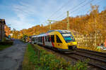 Der VT 252 (95 80 0648 152-6 D-HEB / 95 80 0648 652-5 D-HEB) ein Alstom Coradia LINT 41 der HLB (Hessische Landesbahn), ex Vectus VT 252, verlässt am 06.11.2021 Kirchen/Sieg, in Richtung