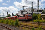 Die 111 197-0 (91 80 6111 197-0 D-DB) der DB Regio NRW bzw.