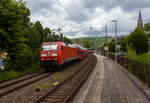 Die 152 085-7 (91 80 6152 085-7 D-DB) der DB Cargo AG fährt am 16 Juli 2025, mit einem langen Autotransportzug (Wagen der Gattung Laaers 506 o.ä.) beladen mit Autos der bekannten