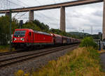 Vermutlich mit dem Ziel Kreuztal, f�hrt am 22 Juli 2026 die 187 128 (91 80 6187 128-4 D-DB) der DB Cargo AG mit einem Coilzug durch Siegen-Eiserfeld in Richtung Siegen. Im Hintergrund die 105 m hohe Siegtalbr�cke der Autobahn A45 (Sauerlandlinie).

Die Bombardier TRAXX F140 AC3 wurde 2017 von der Bombardier Transportation GmbH in Kassel unter der Fabriknummer 35276 gebaut. Die f�r 140 km/h konzipierte Lok hat nur die Zulassung f�r Deutschland.
