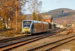   Der VT 526 128 (95 80 0646 428-2 D-HEB / 95 80 0946 928-8 D-HEB / 95 80 0946 428-9 D-HEB) ein Stadler GTW 2/6 der HLB (Hessische Landesbahn GmbH), ex VT 128 der vectus, fährt am 13.03.2016 vom