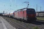�BB/RCC 1293 187 zieht am 30 April 2026 ein Gaskesselwagenzug durch Neuwied.