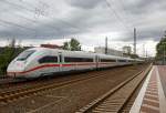   Da stehe ich in Porz am Rhein am Bahnsteig und warte auf meinen Zug, da kommt das neuste der Deutschen Bahn AG durchgerauscht......