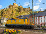   Das Tunnelinstandhaltungsfahrzeug (TIF) 705 001-6   Glück auf Barbara  der DB Netz AG ist am 09.04.2016 im Bahnhof Koblenz-Ehrenbreitstein, unterhalb der Festung Ehrenbreitstein abgestellt.