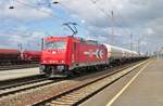 HGK 185 631 meldet sich mit ein Gaskesselwagenzug in Grosskorbetha am 30 mai 2010.
