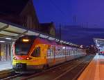 Mit diesem 5-teiligen Flirt 429 041 / 541 der HLB (Hessischen Landesbahn) bin ich am 28.09.2012, auf meiner Reise nach Brienz, von Siegen nach Gie�en gefahren.