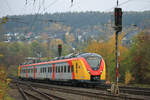 Der 2018 von Alstom gebaute 1440 347 (94 80 1440 347-1 D-HEB) durchfährt hier am 04.11.2018 Siegen-Ost in Richtung Siegen.