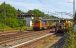   Die MaK G 2000 BB (Lok 43) der KSW (Kreisbahn Siegen-Wittgenstein) kommt am 18.07.2014 mit ihrem Übergabezug in Kreuztal an.