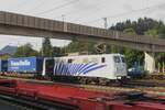 LoMo 139 213 schiebt ein KLV aus Kufstein aus am 22 September 2021.