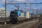RTB 193 726 schleppt ein aus Kehl kommender KLV durch Breda auf den Weg nach Kijfhoek am 23 Februar 2025.