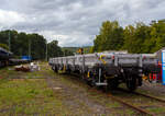 Vierachsiger Drehgestellflachwagen, mit Stahlboden, Seiten-, Stirnwandklappen und mit Drehrungen, 37 80 3988 687-4 D-SPAG, Gattung Rens 192 B, der SPITZKE SE (Großbeeren) abgestellt am 13