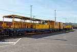   Der  Schienenwechselzug (Schienenwechselsystem)  „Railer 3000“  von Vossloh Rail Service (Leipzig) am 25.03.2017  beim ICE-Bahnhof Montabaur abgestellt.