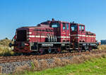 In Doppeltraktion die Westerwaldbahn (WEBA) Lok 1 und 3 (V 26.1 und V26.3) am 05.09.2013 beim Rangieren in Weitefeld.