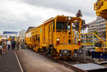 Plasser & Theurer pr�sentierte auf der iaf 2022 in M�nster (hier am 31.05.2022) eine zyklisch arbeitende 2-Schwellen-Stopfmaschine vom Typ DUOMATIC 08-32 C in Meterspurausf�hrung, f�r den Kunden