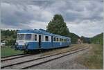 30 ANS CONI'FER /30 Jahre Coni'Fer - Der X 2816 der Association l'autorail X2800 du Haut-Doubs erreicht den mir bis anhin unbekannten Kreuzungsbahnhof der Coni'Fer von Le Touillon, wo dann auf den