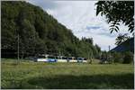 Ein Ferrovia Vigezzina SSIF Treno Panoramico bei Re auf der Fahrt von Domossola nach Locarno.