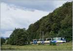 Ein Ferrovia Vigezzina SSIF Treno Panoramico bei Re auf der Fahrt von Domossola nach Locarno.